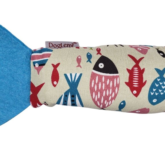 DogLemi Catnip Cat Toy Fish Pattern 17.5" Crinkle Noises - Picture 5 of 5